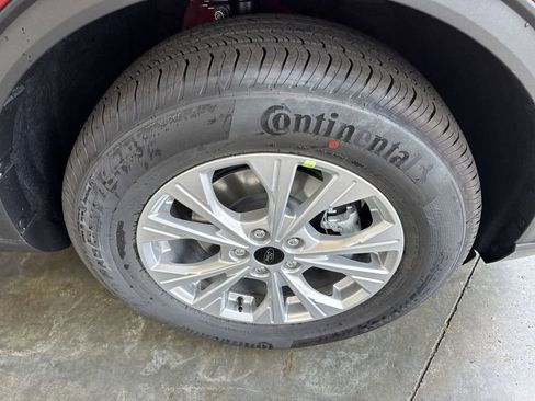 New 2025 Ford Escape Active w/ Cold Weather Package image 9