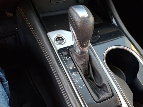 Used 2023 Nissan Altima 2.5 SV FWD image 14