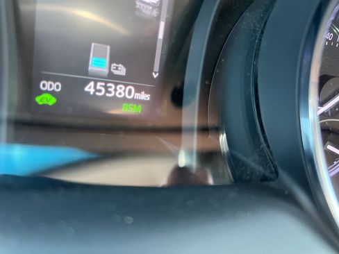 Used 2019 Toyota Camry LE w/ Fleet Convenience Package FWD image 18