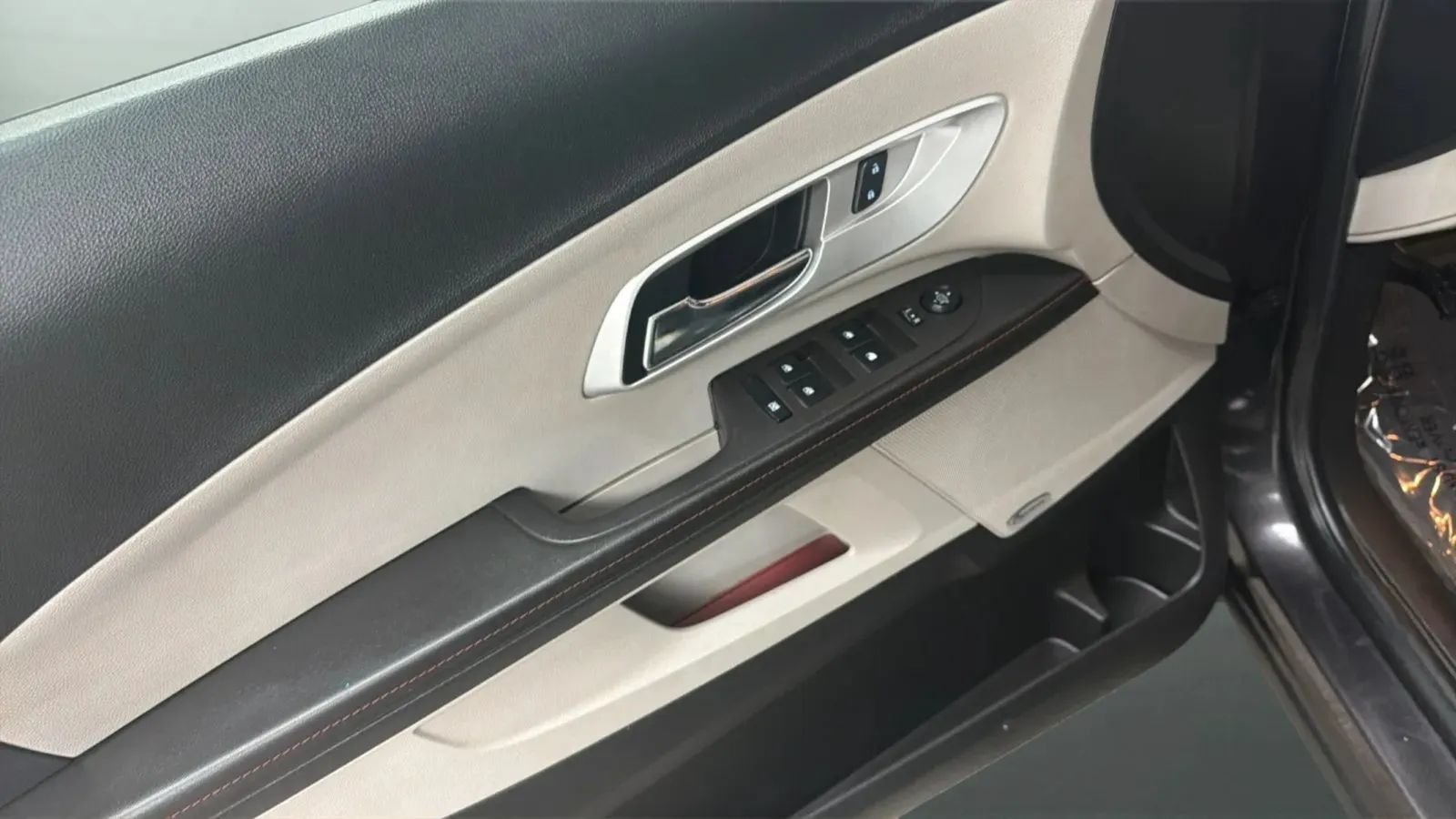 Used 2015 Chevrolet Equinox LTZ AWD/4WD image 16