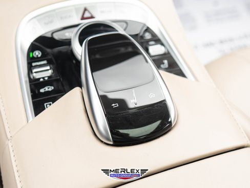 Used 2019 Mercedes-Benz S 560 Sedan image 39