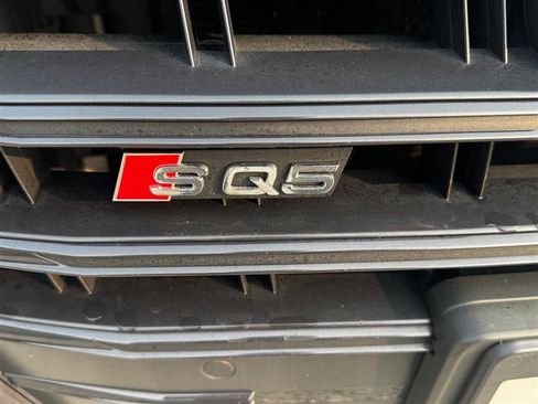 Used 2019 Audi SQ5 Premium Plus w/ Premium Plus Package image 13