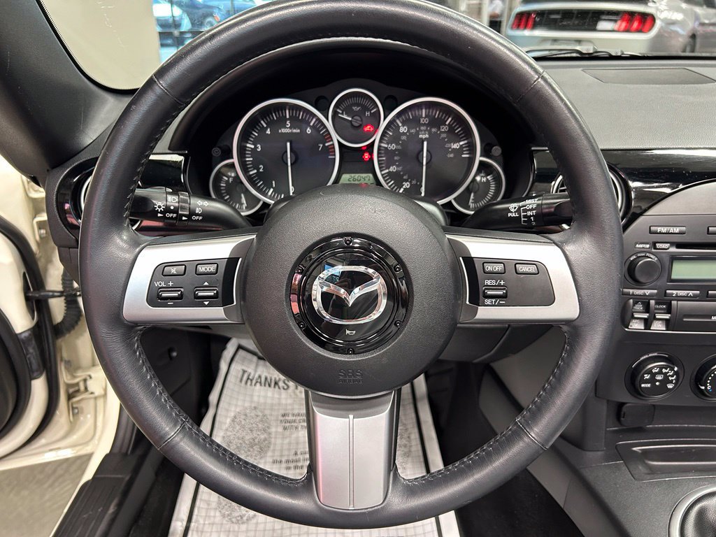 Used 2007 MAZDA MX-5 Miata Touring RWD image 8