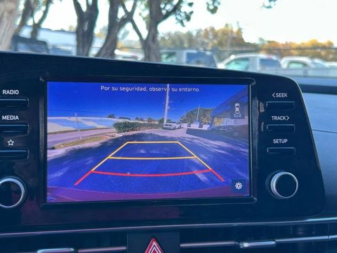 Used 2022 Hyundai Elantra SEL w/ Convenience Package image 25