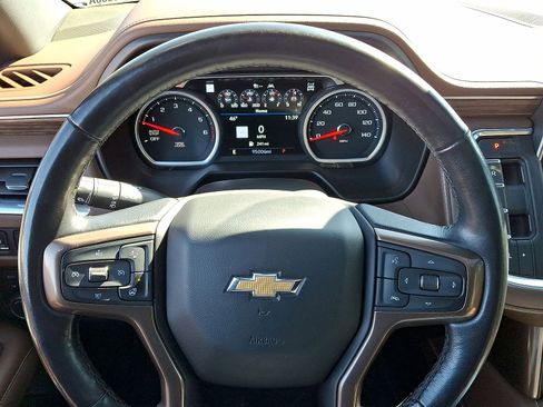 Used 2021 Chevrolet Tahoe High Country w/ Premium Package AWD/4WD image 16