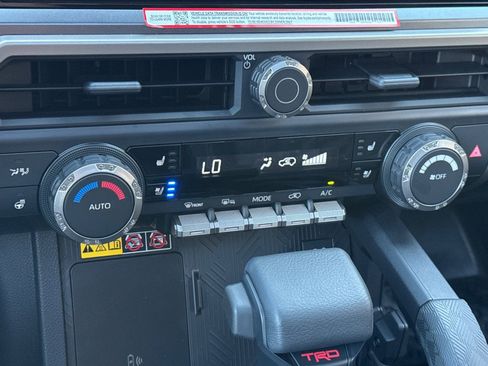 New 2025 Toyota 4Runner TRD Off-Road Premium image 19