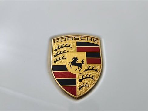 Used 2021 Porsche Cayenne Base image 16