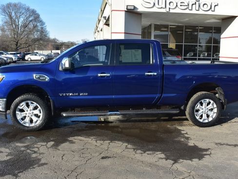 Used 2016 Nissan Titan SL image 10