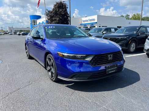 Used 2023 Honda Accord Sport image 7