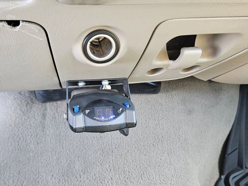 Used 2005 Ford F350 Lariat image 25