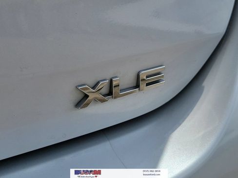 Used 2023 Toyota Highlander XLE FWD image 8