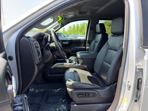 Used 2021 Chevrolet Silverado 1500 LT Trail Boss AWD/4WD image 11