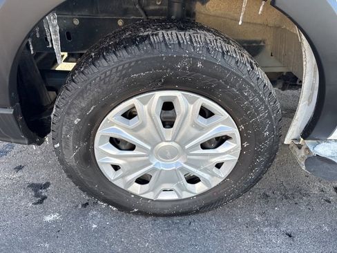 Used 2024 Ford Transit 250 Low Roof w/ Exterior Upgrade Package image 27