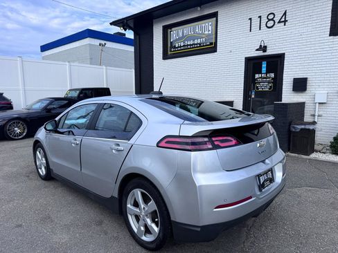 Used 2015 Chevrolet Volt Premium w/ Premium Trim Package FWD image 3