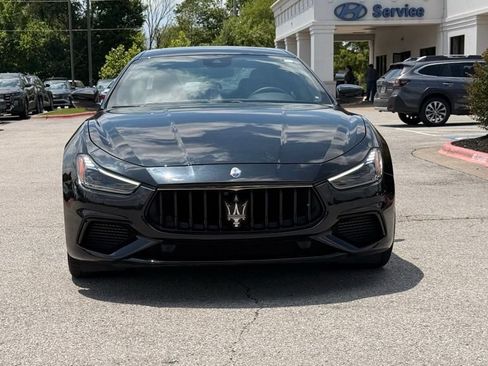 Used 2023 Maserati Ghibli Modena Q4 AWD/4WD image 2
