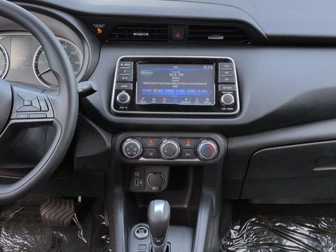Certified 2025 Nissan Kicks Play S FWD image 18