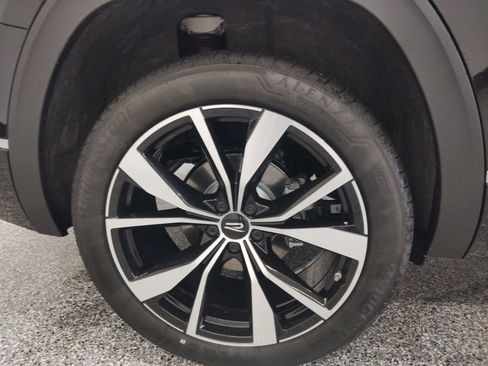 New 2026 Volkswagen Atlas SEL Premium R-Line AWD/4WD image 6
