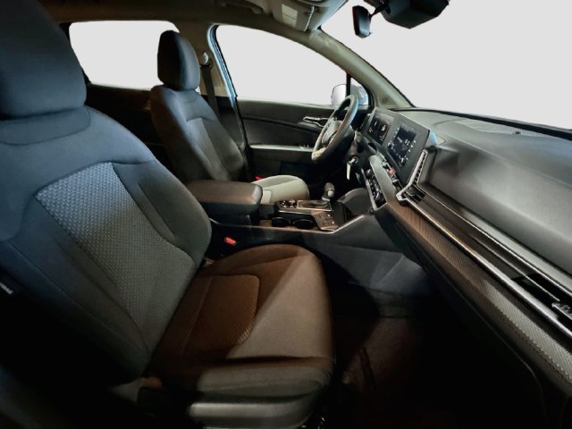 Certified 2024 Kia Sportage LX AWD/4WD image 27