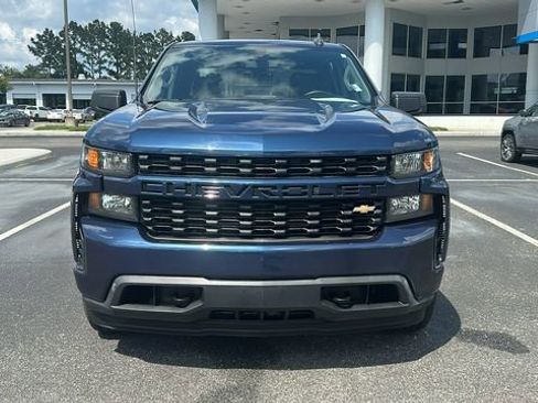 Used 2021 Chevrolet Silverado 1500 Custom image 2