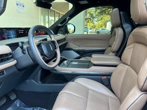 Used 2025 Lincoln Navigator Black Label AWD/4WD image 10