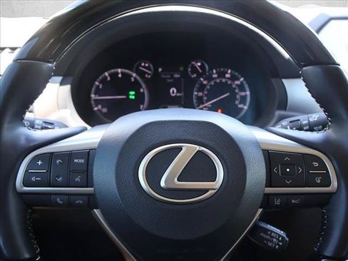 Used 2023 Lexus GX 460 Premium w/ Premium Package AWD/4WD image 15