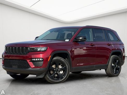 Certified 2023 Jeep Grand Cherokee Limited w/ Black Appearance Package AWD/4WD image 2