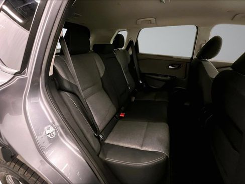 Used 2022 Nissan Rogue SV AWD/4WD image 25