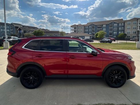 Certified 2024 Honda CR-V Sport-L image 9