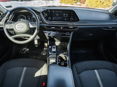 Used 2022 Hyundai Sonata SE image 16