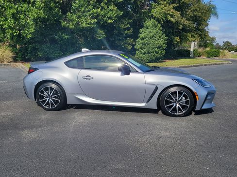 Used 2023 Toyota GR86 image 8