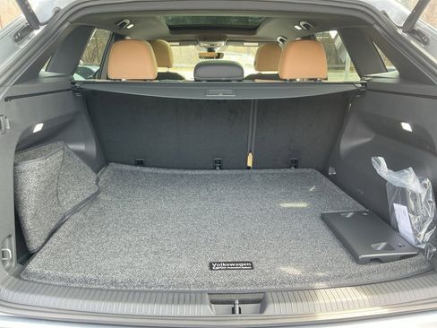 New 2026 Volkswagen Atlas Cross Sport SEL R-Line image 15