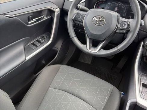 Used 2023 Toyota RAV4 XLE w/ Convenience Package image 12