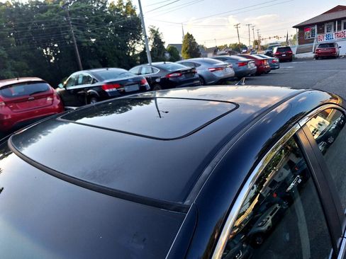 Used 2011 Acura TSX w/ Technology Package image 9