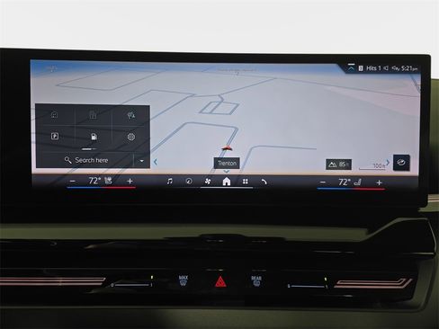 Used 2025 BMW 530i xDrive w/ Premium Package image 25