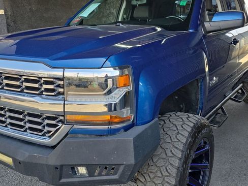 Used 2018 Chevrolet Silverado 1500 LT w/ LT Eassist Package AWD/4WD image 25