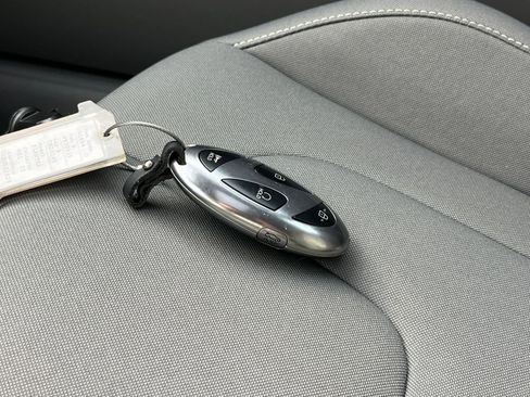 Used 2025 Hyundai Elantra SEL FWD image 25