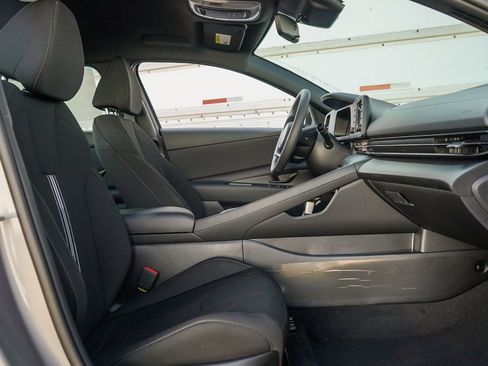 New 2025 Hyundai Elantra Sport image 10