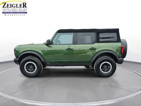 Used 2022 Ford Bronco Black Diamond w/ Sasquatch Package image 8