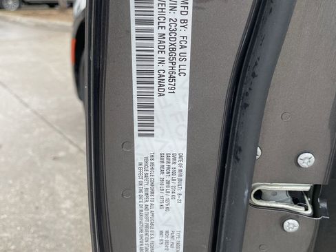 Used 2023 Dodge Charger SXT image 28