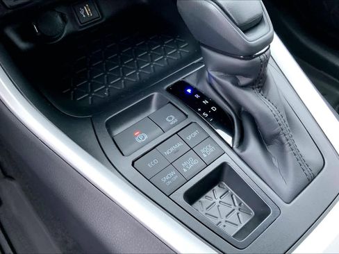 New 2025 Toyota RAV4 XLE image 20