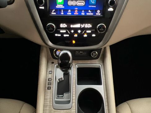 Used 2021 Nissan Murano SL w/ SL Moonroof Package FWD image 18