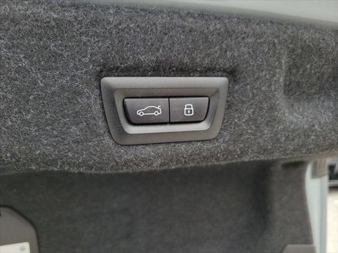 Used 2024 BMW 530i w/ M Sport Package RWD image 31