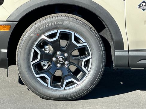 New 2025 Ford Bronco Sport Outer Banks w/ Outer Banks Tech Package+ image 26