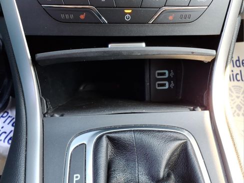 Used 2016 Ford Edge SEL w/ Canadian Touring Package image 12