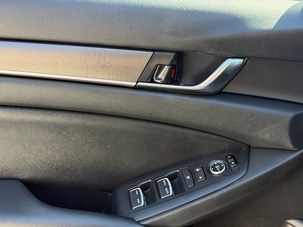 Used 2021 Honda Accord LX image 22