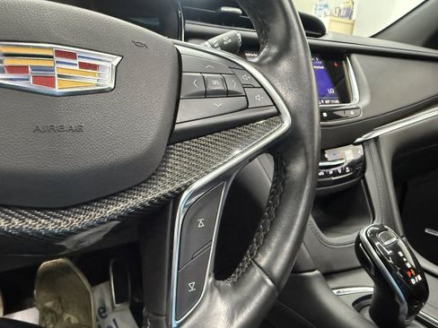 Used 2021 Cadillac XT5 Sportv w/ Platinum Package AWD/4WD image 17