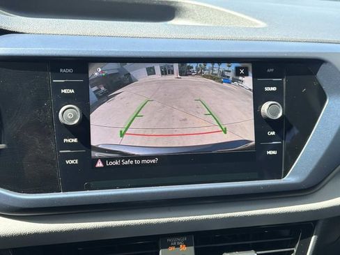 Certified 2023 Volkswagen Taos SE FWD image 24