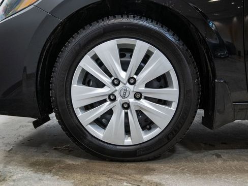 Used 2025 Nissan Sentra S image 8