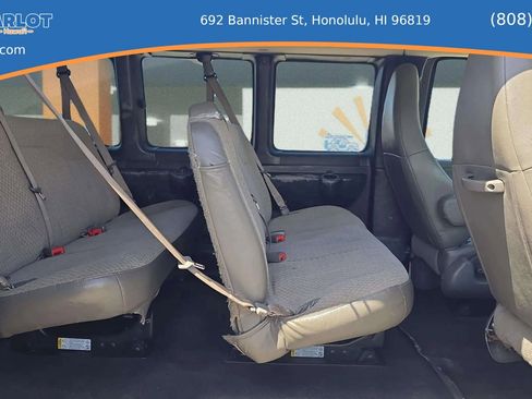 Used 2019 Chevrolet Express 3500 LT w/ LT Preferred Equipment Group RWD image 10