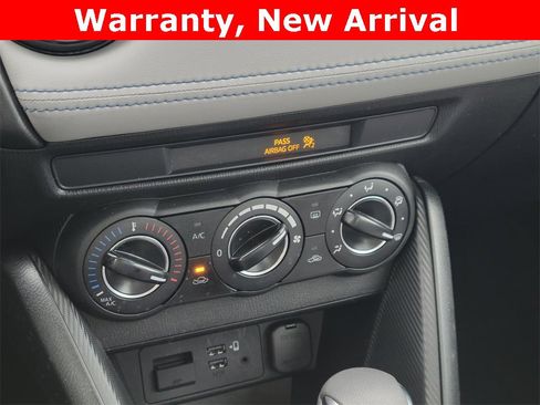 Used 2020 Toyota Yaris LE image 18